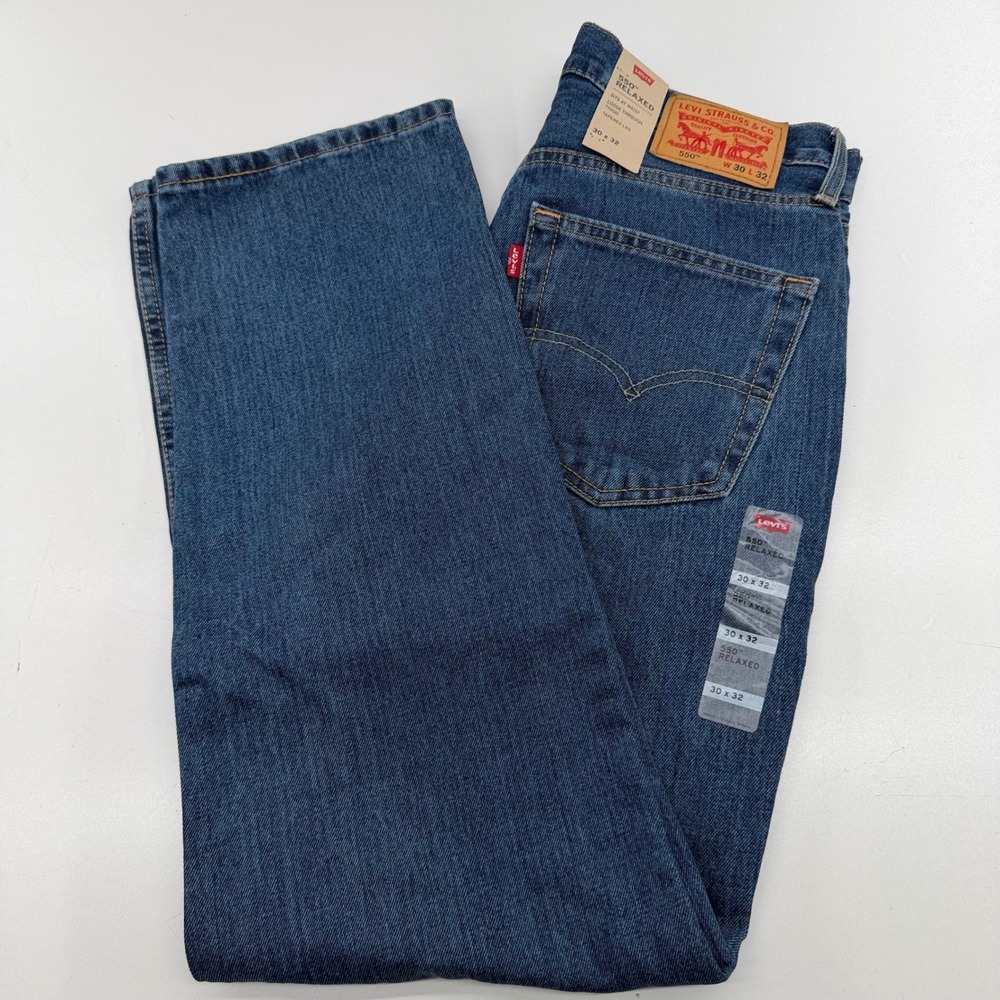 Levis 550 Relaxed Fit Tapered Leg Jeans Mens 30x32 Medium Wash 00550-4886 NEW